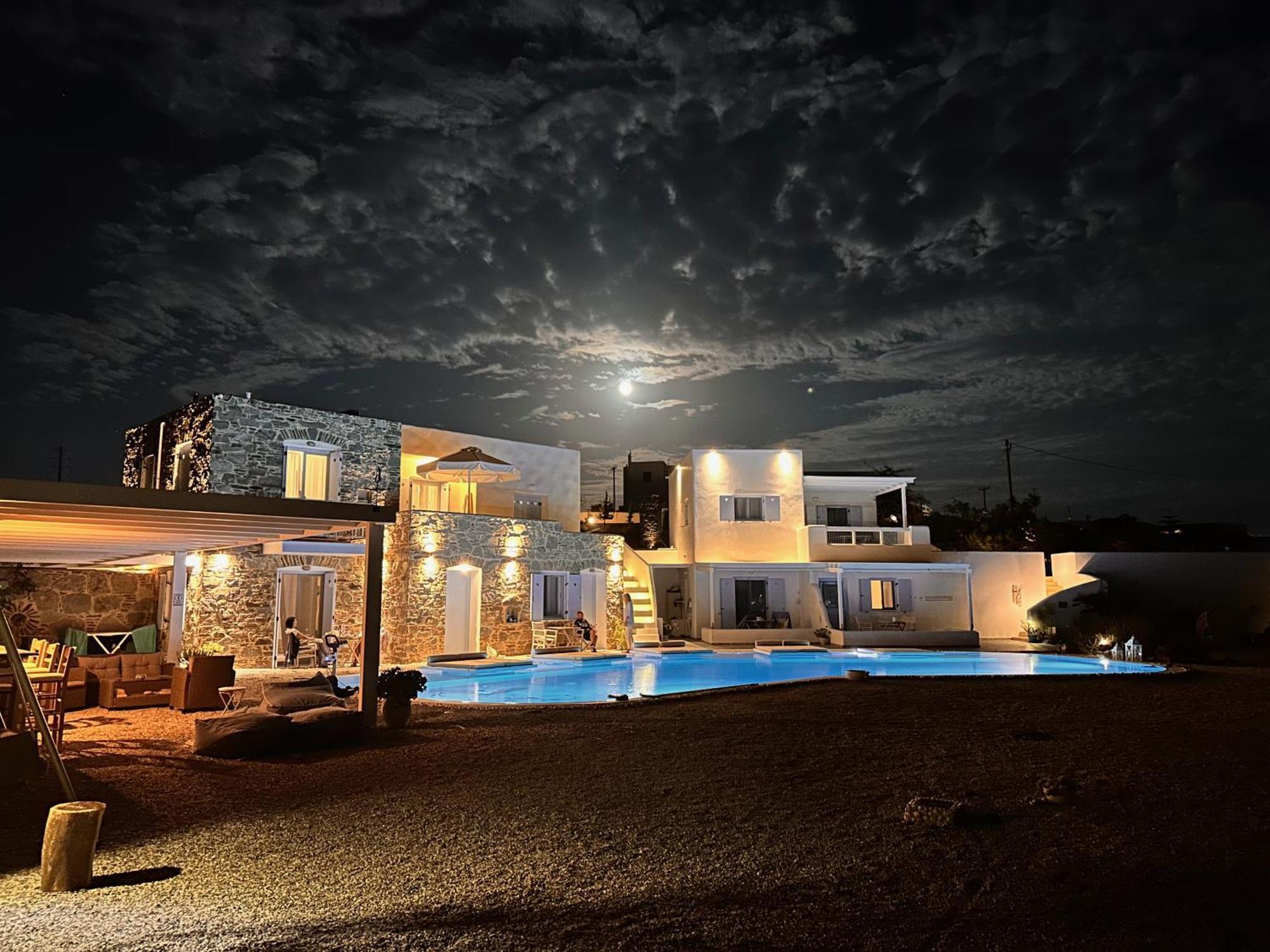 Blu Suites And Studios Adamantas  Exterior foto
