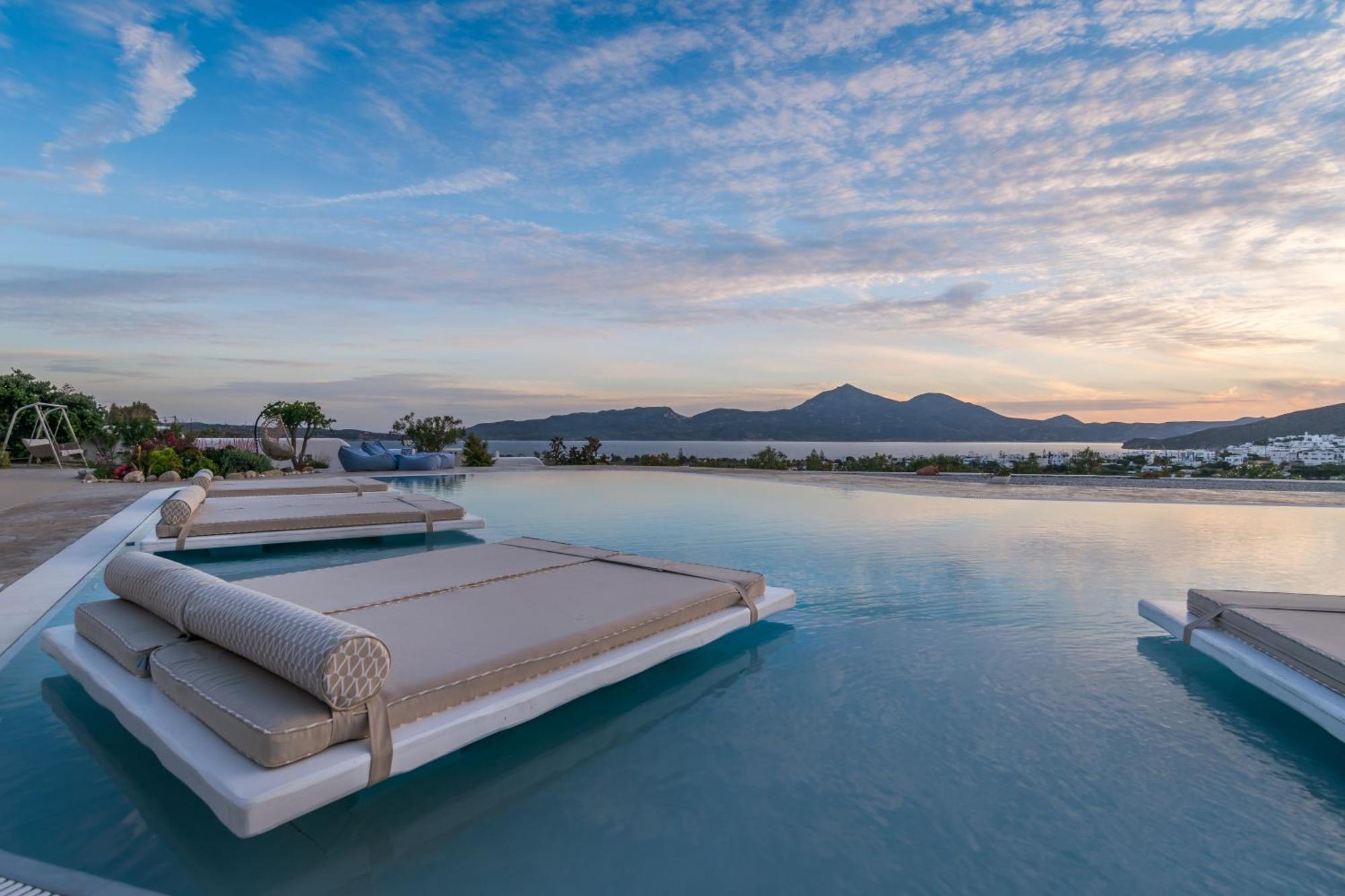 Blu Suites And Studios Adamantas  Exterior foto